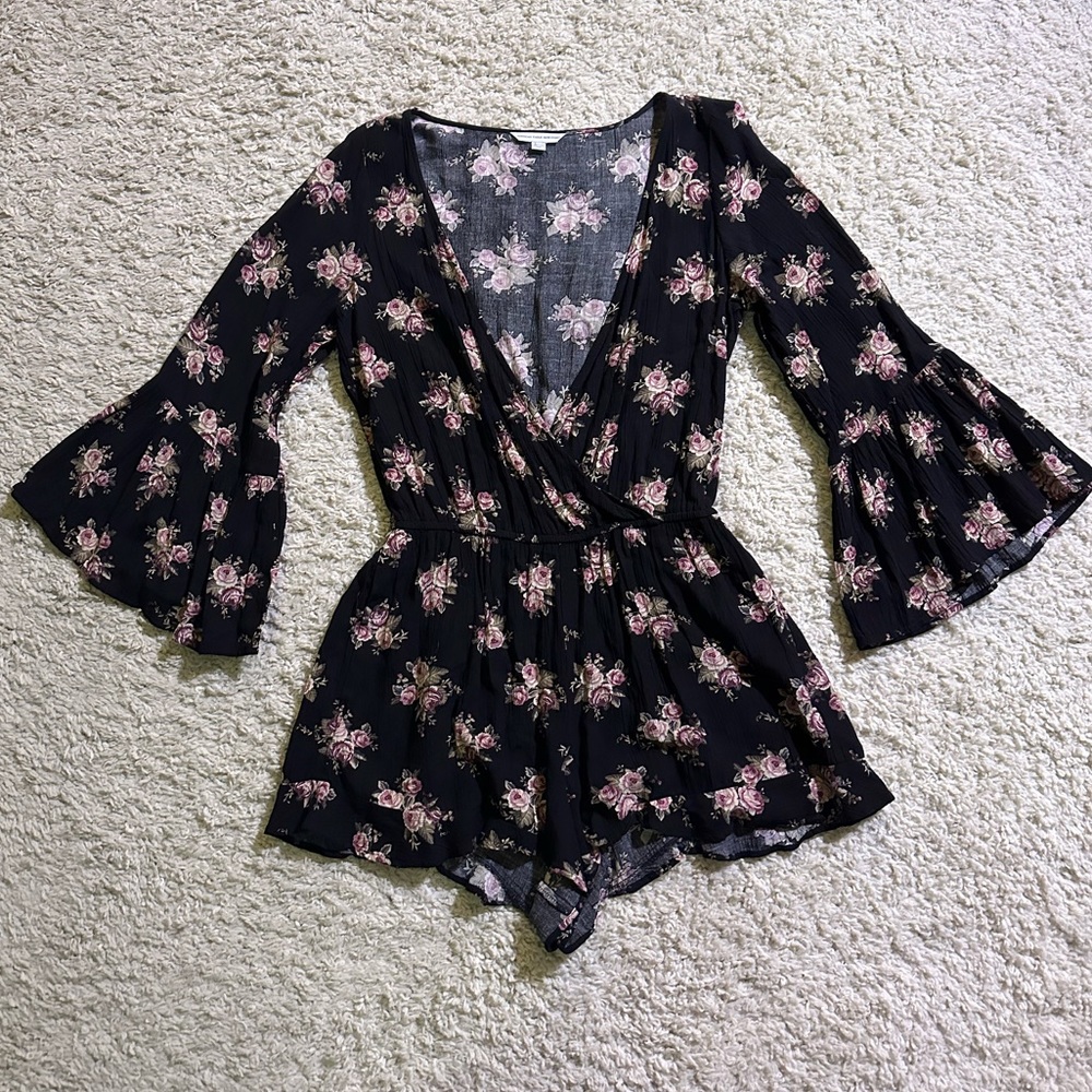 American Eagle floral Romper